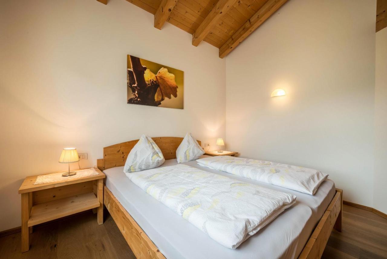 Kreuzhof Rechts Apartment Novacella Bagian luar foto